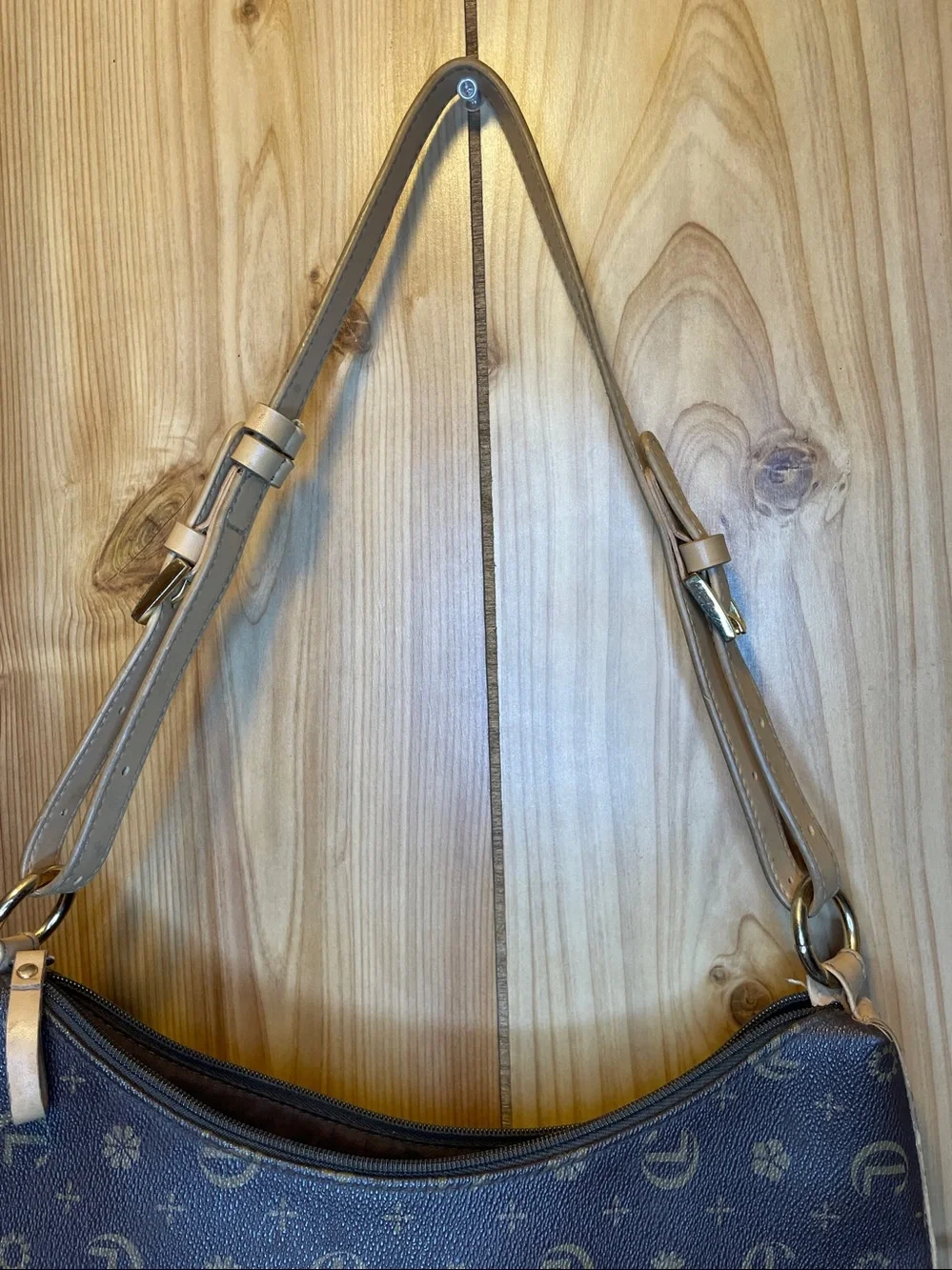 CL America logo bag